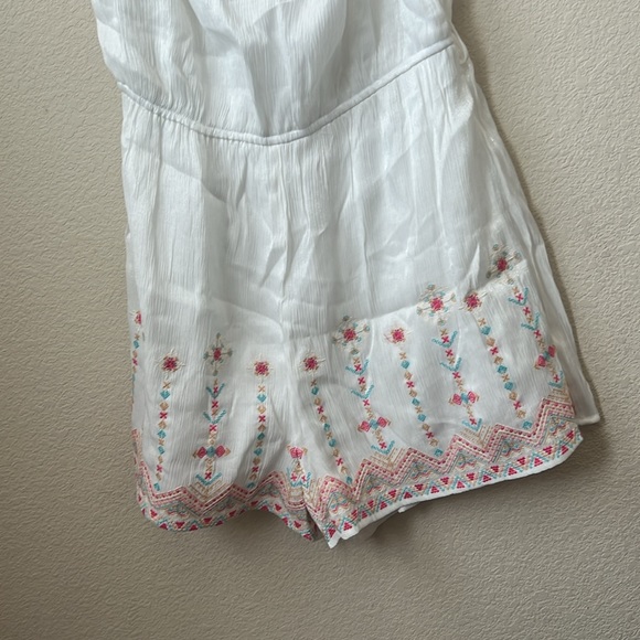 NWOT South of the border romper with pockets! - Picture 3 of 6